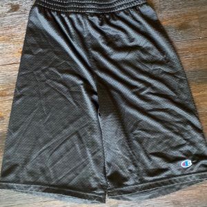 Champion Men's 9" Mesh Short, C Logo